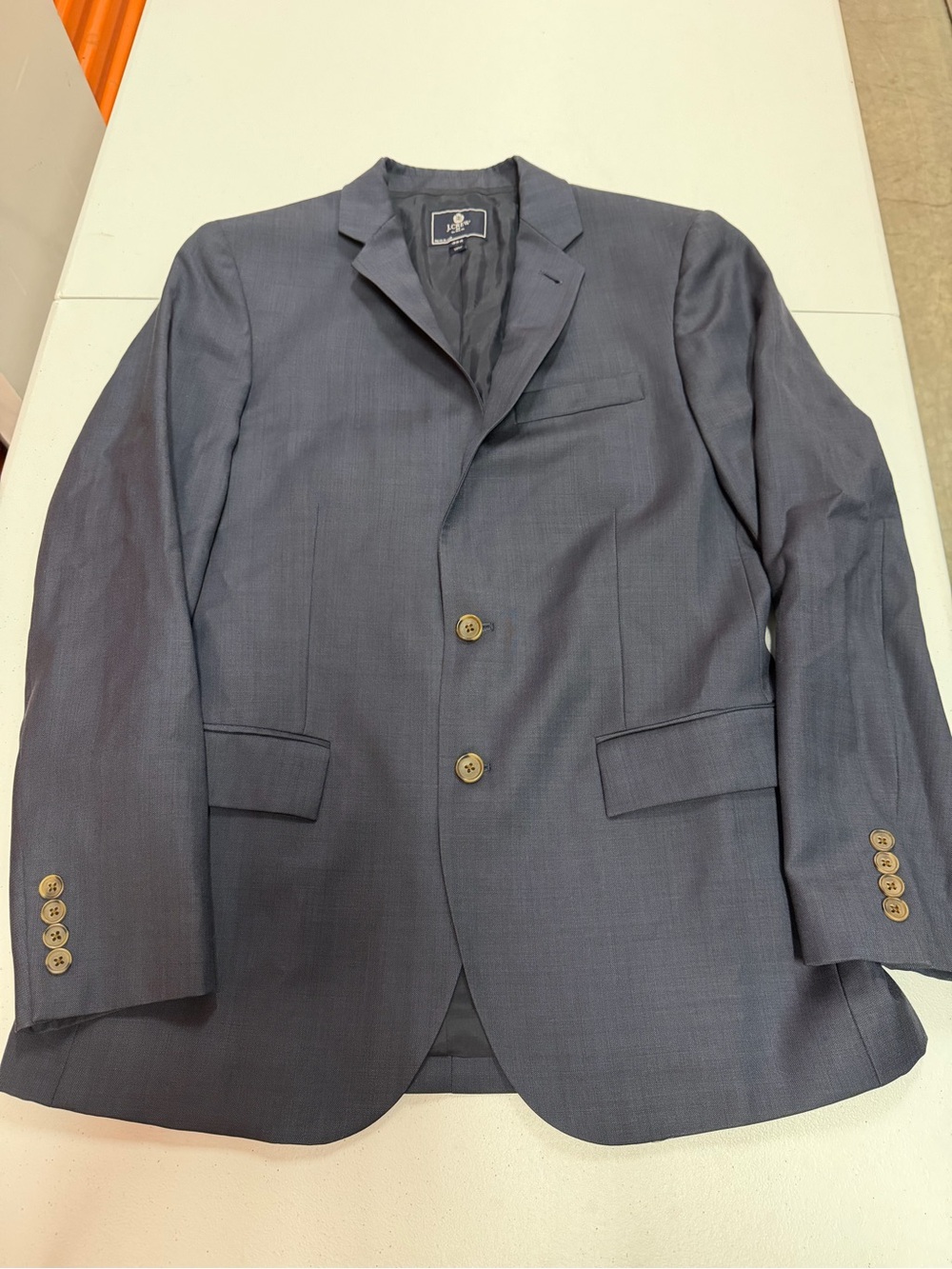 J.Crew Men’s 38R 100% Wool Gray Two Button Blazer Suit Jacket Sport Coat
B335